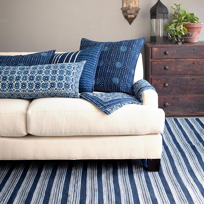 Why you can't de-clutter on your own... and how I can help!